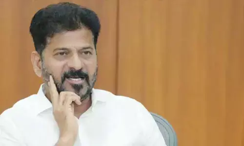 రేపు స్వగ్రామానికి సీఎం రేవంత్‌ రెడ్డి.. స్థానిక ఎన్నికల వేళ పార్టీ కేడర్‌కు దిశానిర్దేశం!