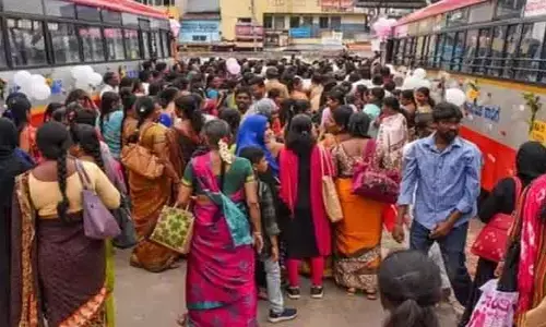 దయ చేసి అనవసర ప్రయాణాలు వద్దు: మహిళలకు సీఎం రిక్వెస్ట్
