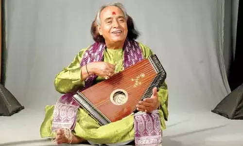 పండుగ పూట విషాదం.. పద్మ విభూషణ్ చన్నులాల్ మిశ్రా కన్నుమూత