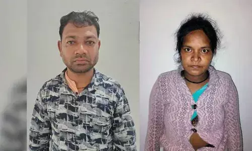 ప్రభుత్వ ఉద్యోగం పోతుందేమోనన్న భయం.. 3 రోజుల శిశువును అడవిలో వదిలేసిన తల్లిదండ్రులు