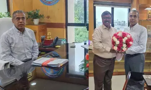 రవాణా శాఖ కమిషనర్ బాధ్యతలు స్వీకరించిన ఎం.రఘునందన్