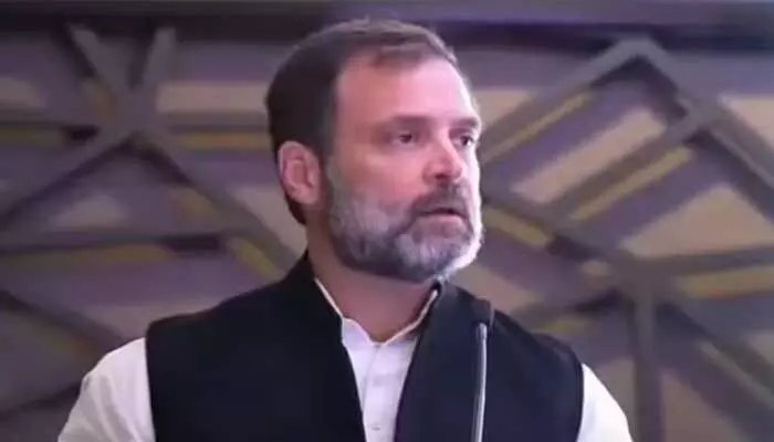 పిరికితనమే ఆర్ఎస్ఎస్ మూలసిద్ధాంతం.. రాహుల్ గాంధీ విమర్శలు పిరికితనమే ఆర్ఎస్ఎస్ మూలసిద్ధాంతం.. రాహుల్ గాంధీ విమర్శలు