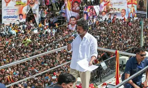 కరూర్ తొక్కిసలాట.. విజయ్‌కు మరోషాక్