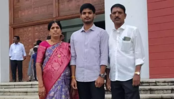 డీఎస్పీగా ఎంపికైన రైతు బిడ్డ! డీఎస్పీగా ఎంపికైన రైతు బిడ్డ!