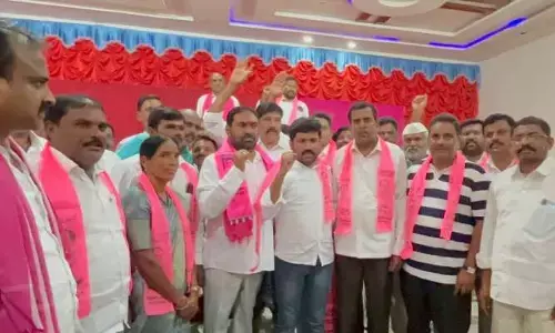 పాలకుర్తిలో కాంగ్రెస్ పార్టీకి ఎదురుదెబ్బ