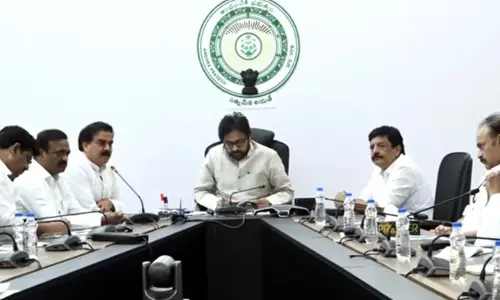 అధికారులను టార్గెట్ చేయొద్దు.. జనసేన పార్టీ శాసనసభ పక్ష సమావేశంలో పవన్ కళ్యాణ్ కీలక ఆదేశాలు..
