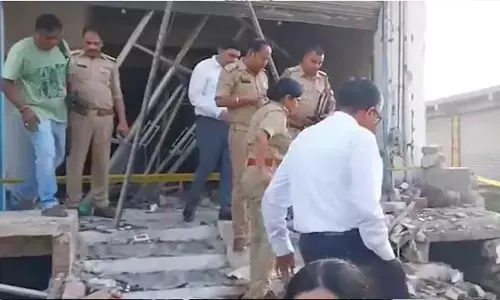 ఉత్తర్‌ప్రదేశ్‌‌లోని ఓ కోచింగ్ సెంటర్‌లో బ్లాస్ట్.. ఇద్దరు మృతి.. ఏడుగురికి గాయాలు