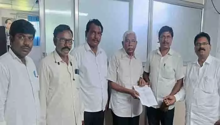 కృష్ణ నదిపై బ్యారేజ్ నిర్మించాలి : బ్యారేజ్ సాధన సమితి కృష్ణ నదిపై బ్యారేజ్ నిర్మించాలి : బ్యారేజ్ సాధన సమితి