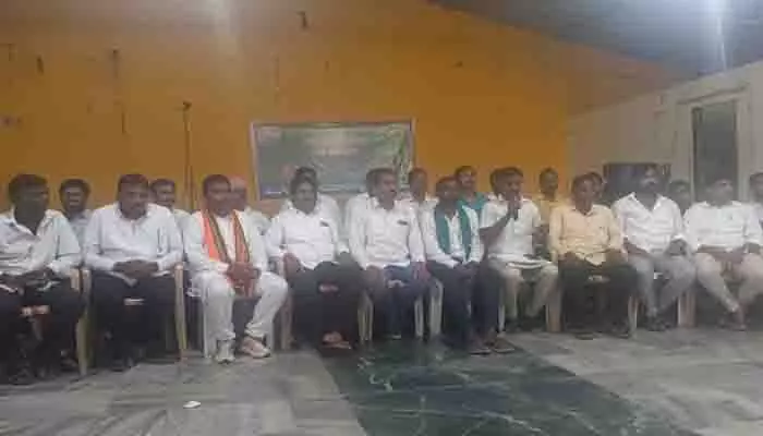 ముధోల్ మున్నూరు కాపు కమిటీ రద్దు..! ముధోల్ మున్నూరు కాపు కమిటీ రద్దు..!