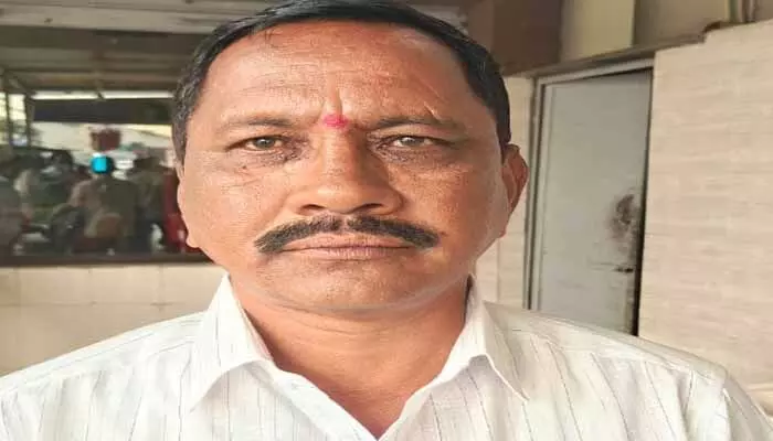 ఏకగ్రీవంగా సర్పంచ్ గా ఎన్నుకుంటే.. గ్రామాభివృద్ధికి రూ.50లక్షలు విరాళం మన్నెం రఘురాంరెడ్డి ఏకగ్రీవంగా సర్పంచ్ గా ఎన్నుకుంటే.. గ్రామాభివృద్ధికి రూ.50లక్షలు విరాళం మన్నెం రఘురాంరెడ్డి