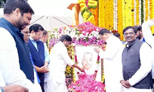 ‘కాకా’ చూపిన మార్గంలోనే కాంగ్రెస్ సర్కార్ నడుస్తోంది.. డిప్యూటీ సీఎం భట్టి కీలక వ్యాఖ్యలు