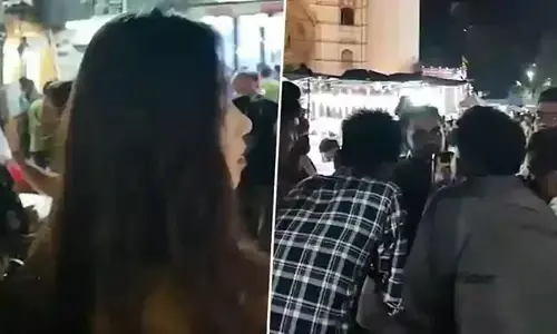 దేశం పరువు తీస్తున్నారు కదరా..! చార్మినార్ వద్ద విదేశీ మహిళపై అసభ్యకర వ్యాఖ్యలు.. నెటిజన్ల ఆగ్రహం