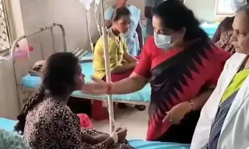 ఒకే స్కూల్లో 600 మంది విద్యార్థినులకు అస్వస్థత.. ప్రిన్సిపల్, ANM సస్పెన్షన్