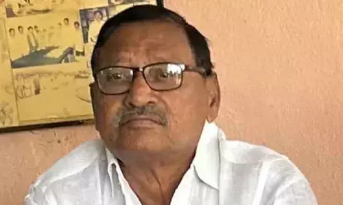 పదవుల కోసం కాదు.. పార్టీ కోసం కష్టపడతా :  గ్రంథాల‌య మాజీ చైర్మ‌న్