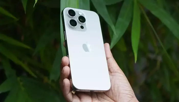 iPhone 16 Pro: రూ.19వేల తగ్గింపు, 20 నిమిషాల్లోనే డెలివరీ.. ఐఫోన్ 16 ప్రోపై అదిరిపోయే ఆఫర్ iPhone 16 Pro: రూ.19వేల తగ్గింపు, 20 నిమిషాల్లోనే డెలివరీ.. ఐఫోన్ 16 ప్రోపై అదిరిపోయే ఆఫర్
