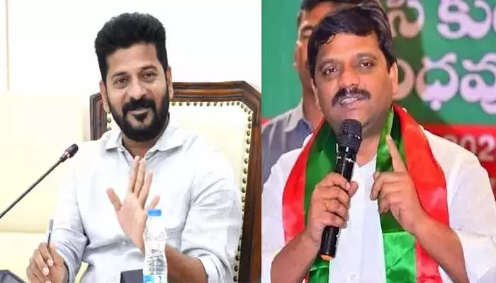 Teenmaar Mallanna: బీసీ రిజర్వేషన్లకు వ్యతిరేక పిటిషన్ల వెనకు సీఎం రేవంత్ రెడ్డి: తీన్మార్ మల్లన్న Teenmaar Mallanna: బీసీ రిజర్వేషన్లకు వ్యతిరేక పిటిషన్ల వెనకు సీఎం రేవంత్ రెడ్డి: తీన్మార్ మల్లన్న