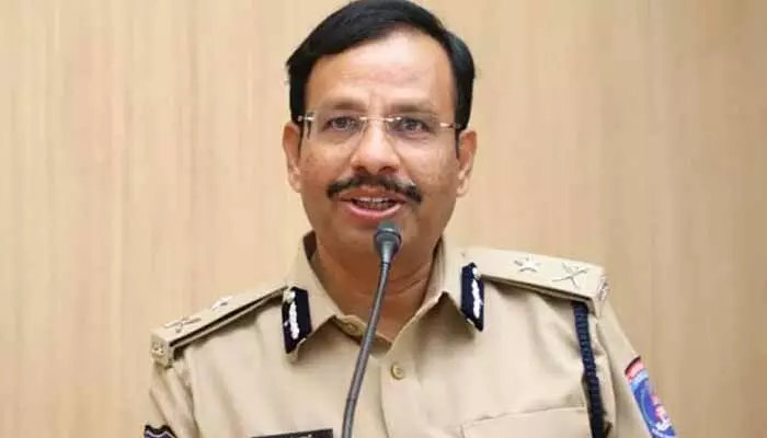 Jubilee Hills by Poll: లైసెన్సు కలిగిన తుపాకులు సరెండర్ చేయాలి: సజ్జనార్ ఆదేశాలు Jubilee Hills by Poll: లైసెన్సు కలిగిన తుపాకులు సరెండర్ చేయాలి: సజ్జనార్ ఆదేశాలు