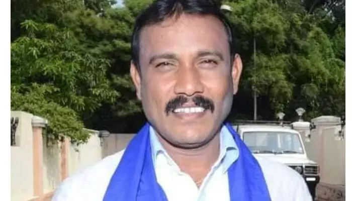 దళిత బహుజన వర్గాలకు అండగా నిలిచే వ్యక్తి శ్రీధర్ బాబు దళిత బహుజన వర్గాలకు అండగా నిలిచే వ్యక్తి శ్రీధర్ బాబు