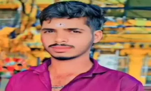 అప్పుల భారంతో యువ‌కుడు ఆత్మ‌హ‌త్య