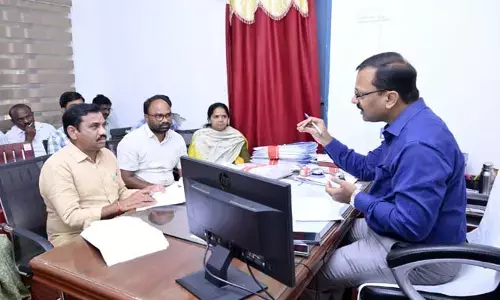 భూభారతి పెండింగ్ దరఖాస్తులను సత్వరమే పరిష్కరించాలి : కలెక్టర్ టి.వినయ్ కృష్ణారెడ్డి