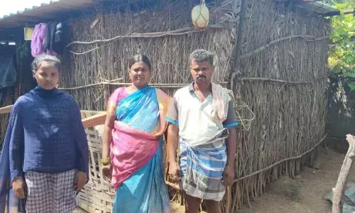 నిలువ నీడ లేదు.. ఇందిరమ్మ ఇల్లు రాలేదు