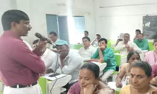 ఎన్నికల విధులపై పోలింగ్ అధికారులకు శిక్షణ తరగతులు