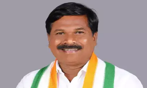సుప్రీంకోర్టు ప్రధాన న్యాయమూర్తి పై బూటు విస‌ర‌డం.. తీవ్రంగా ఖండిస్తున్నా : MLA ఎమ్మెల్యే వంశీకృష్ణ