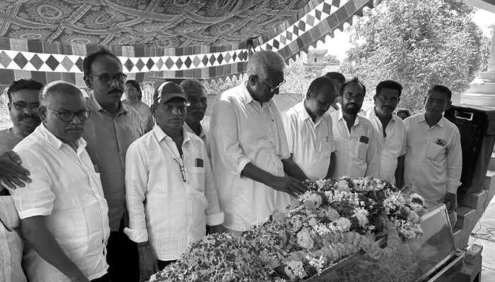 సీపీఐ సీనియర్ నాయకుడు బానోతు లోక్య మృతి సీపీఐ సీనియర్ నాయకుడు బానోతు లోక్య మృతి