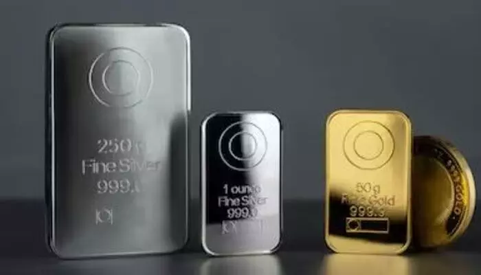 Gold: రికార్డు స్థాయిల నుంచి బంగారం, వెండి ధరలు పడిపోతాయా? Gold: రికార్డు స్థాయిల నుంచి బంగారం, వెండి ధరలు పడిపోతాయా?