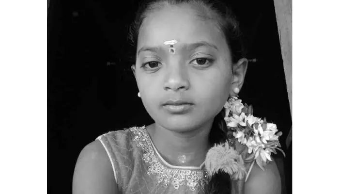 చెరువులో పడి చిన్నారి మృతి చెరువులో పడి చిన్నారి మృతి