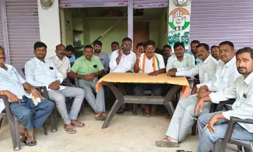 మంత్రి పొన్నం క్షమాపణ చెప్పాలి