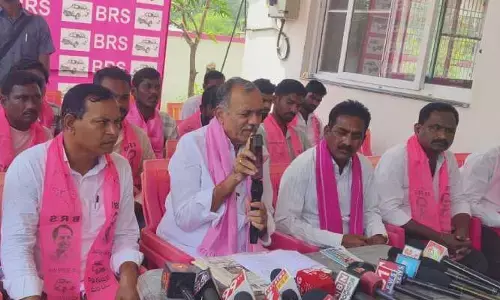 స్థానిక ఎన్నికలు పెట్టే చిత్తశుద్ధి అధికార పార్టీకి లేదు