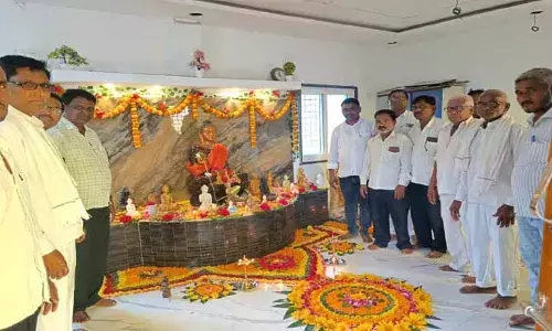 బుద్ధుడు చూపిన శాంతిమార్గంలో నడవాలి : పూజ్య భంతే కమల్ ధమ్మో