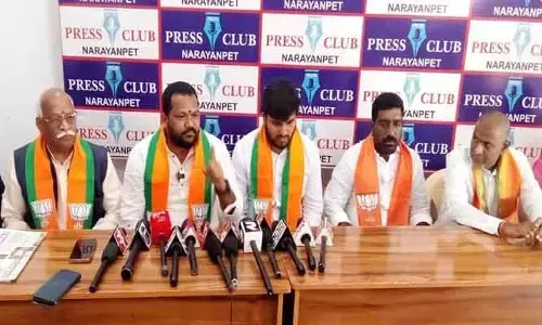 సీఎం ఇంటిని, డీజీపీ ఆఫీస్ ముట్ట‌డిస్తాం : ఎస్టీ మోర్చా రాష్ట్ర అధ్యక్షులు రవి నాయక్