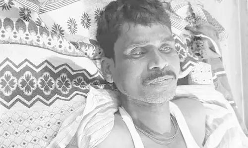 ఉరి వేసుకుని వ్యక్తి మృతి