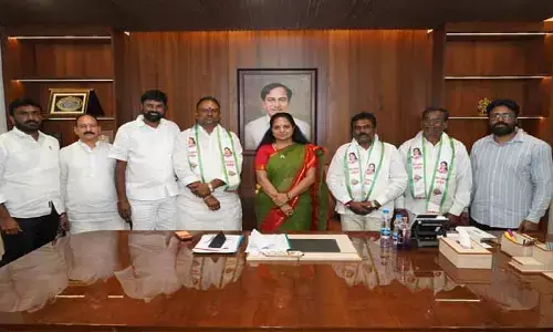 కవిత సమక్షంలో జాగృతిలో చేరిక