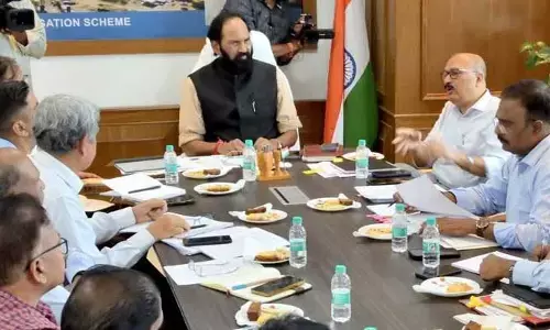 సమ్మక్క–సారలమ్మ ప్రాజెక్టు: అధికారులకు మంత్రి ఉత్తమ్ కీలక ఆదేశాలు