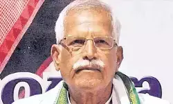 పంటల మార్పిడిపై రైతులు దృష్టి పెట్టాలి.. రైతు కమిషన్ చైర్మన్ కోదండ రెడ్డి పంటల మార్పిడిపై రైతులు దృష్టి పెట్టాలి.. రైతు కమిషన్ చైర్మన్ కోదండ రెడ్డి