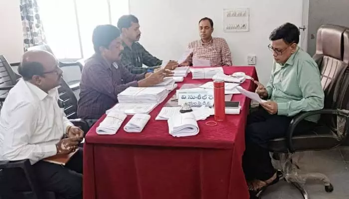 ఎన్నికలు పగడ్బందీగా నిర్వహించాలి : జాయింట్ కలెక్టర్ కిషోర్ కుమార్ ఎన్నికలు పగడ్బందీగా నిర్వహించాలి : జాయింట్ కలెక్టర్ కిషోర్ కుమార్
