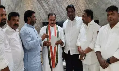 Congress: మాదిగలకు 18% రిజర్వేషన్స్ ఇవ్వండి.. పీసీసీ చీఫ్‍కు మాదిగ నేతల వినతి