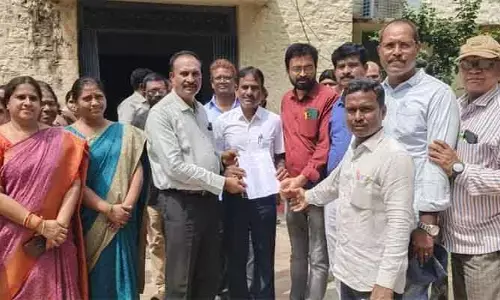 స‌ర్వే పూర్తి చేసినా డ‌బ్బులివ్వలే.. ఎన్నిక‌ల డ్యూటీ చేస్తే ఇస్తారా..?
