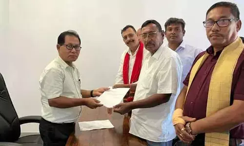 బీజేపీకి రాజీనామా చేసిన మాజీ కేంద్ర మంత్రి రాజెన్ గోహెన్ సహా 17 మంది