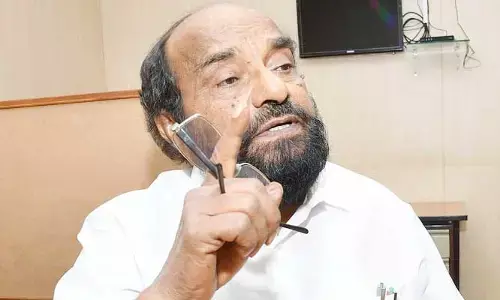 మా ఆత్మగౌరవాన్ని దెబ్బతీసిన ఎవరినీ వదలం.. మేమేంటో చూపిస్తాం: ఆర్.కృష్ణయ్య సంచలన నిర్ణయం
