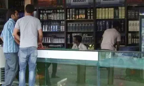 వైన్స్ షాపుల‌కు 51 ద‌ర‌ఖాస్తులు