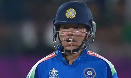 Ind vs SA: మ‌హిళ‌ల జ‌ట్టులో మ‌రో ధోని..9 ఓవ‌ర్ల‌లో 97 ప‌రుగులు !