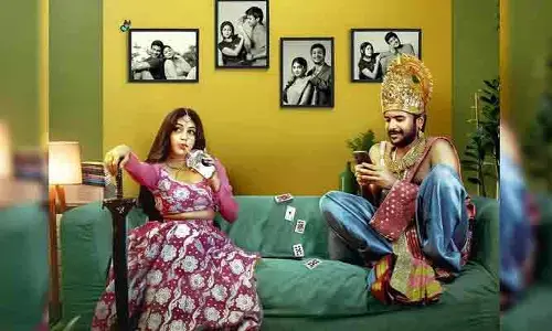Anandalahari: ఆకట్టుకుంటున్న ఈస్ట్ గోదావరి అబ్బాయి వెస్ట్ గోదావరి అమ్మాయి పోస్టర్
