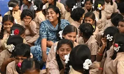 ఎకో టాయిలెట్స్ నిర్మించి.. బడి పిల్లల బతుకు మార్చారు.!