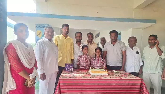 ఘనంగా జిల్లెల ఆదిత్య రెడ్డి జన్మదిన వేడుకలు ఘనంగా జిల్లెల ఆదిత్య రెడ్డి జన్మదిన వేడుకలు