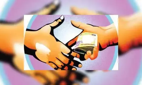 విద్యుత్ శాఖలో అవినీతి తిమింగలాలు.. పక్కా ఆధారాలతో కంప్లైంట్ చేసిన కాంట్రాక్టర్