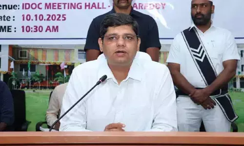 స‌మాచార హ‌క్కు చట్టాన్ని పారదర్శకంగా అమలు చేయాలి : కలెక్టర్ ఆశిష్ సాంగ్వాన్